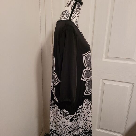 5 love gemed floral dress - Picture 3 of 7